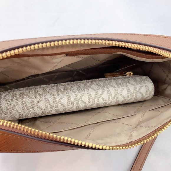 MK JST CROSSBODY BAG & TRIFOLD WALLET VANILLA - Picture 7 of 13